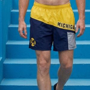 NWT Mitchell & Ness Men’s Michigan Wolverines Yellow Blue Shorts NCAA Lined - XL